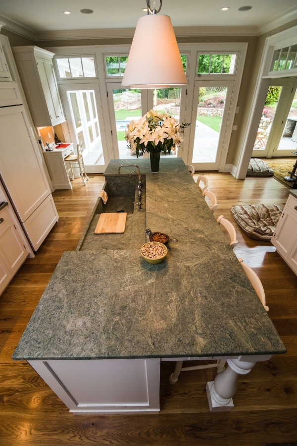 Sıla Mermer Granit, doğal taş sektöründe kalite, estetik ve güveni bir araya getirir.